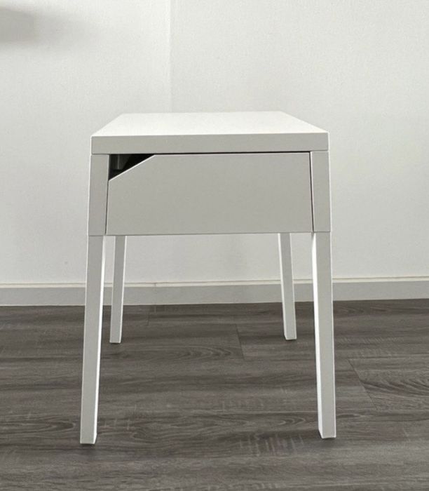 Mesa cabeceira branca ikea