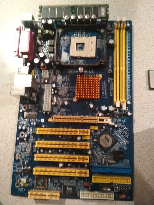 Procesor: intel celeron d 2 4 ghz/256/533 i inne części