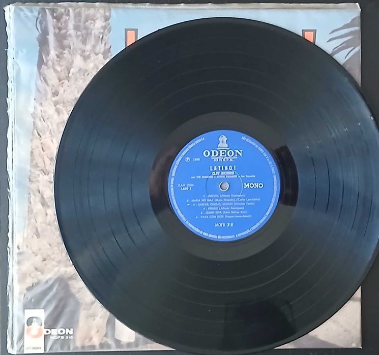 Cliff Richard / The Shadows - Latino! (LP)