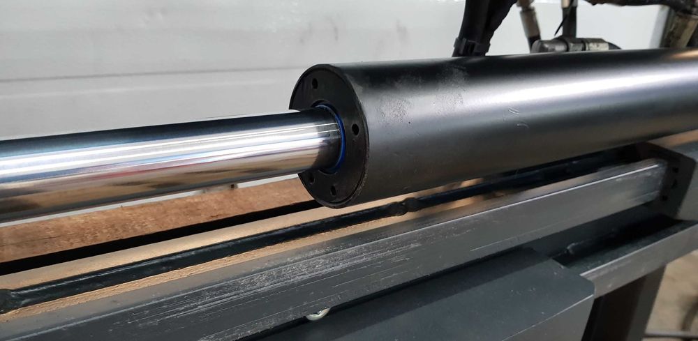 Chwytak do bel makulatury KAUP 2100kg ISO 2A/3A do wózka widłowego