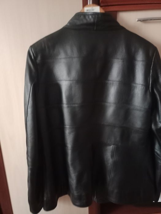 Куртка шкіряна жіноча