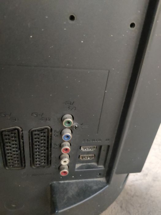 Телевізор. Fjlips..діагональ 62см. повністю робочий.ДУ.пульт робочий.