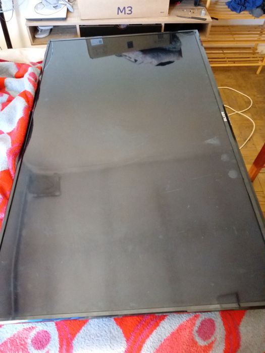 TV Smart silver 65 polegadas com avaria