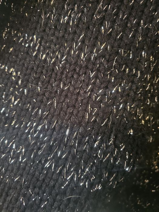 Sweter damski czarny