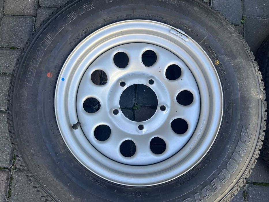 Диски 5/139,7 R15  ШИНИ 205/70 R15 Bridgestone Suzuki Jimny Vitara Нива УАЗ