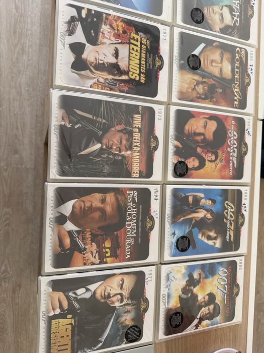 Coleção Completa James Bond 007 – 20 DVDs + Documentário Edição Especial