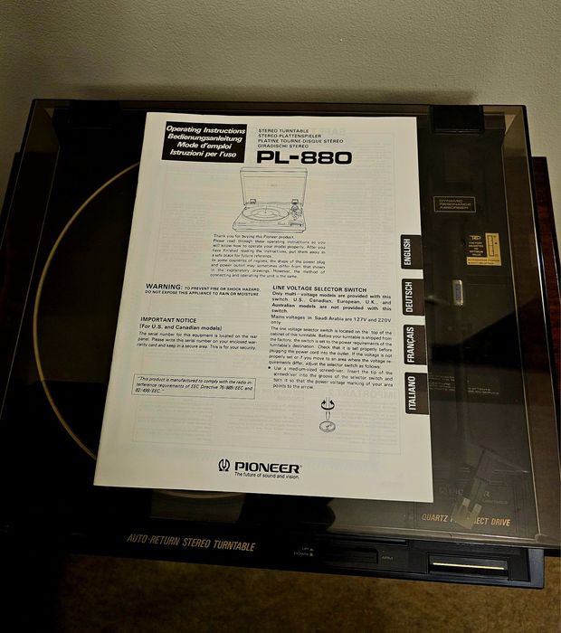 TOCA DISCOS  Pionner PL-880 Auto Return StereoTurntable