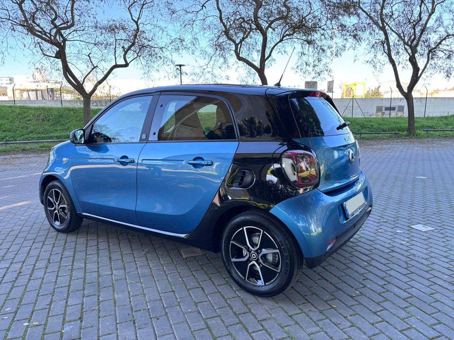 Smart Forfour EQ Passion + Pack Exclusive - CABRIO 2023 NACIONAL | Full LED | Carregador Rápido 22 kW | 25.000 Km