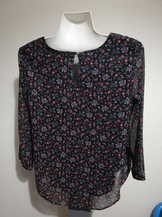 Blusa Camisola Manga Comprida

Com forro preto por dentro
C&A Clockhou