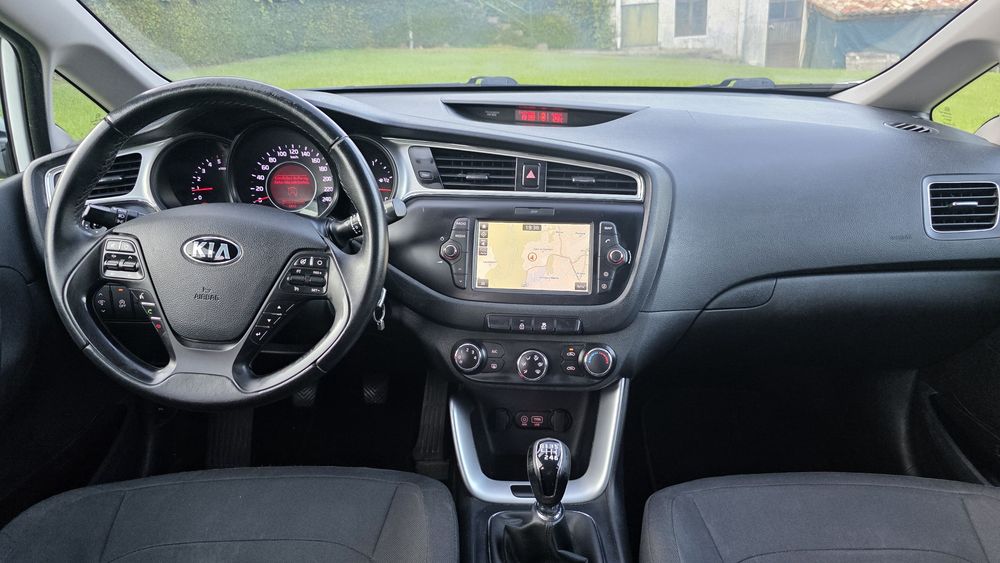 Kia ceed 1.6 crdi 136cv Nacional