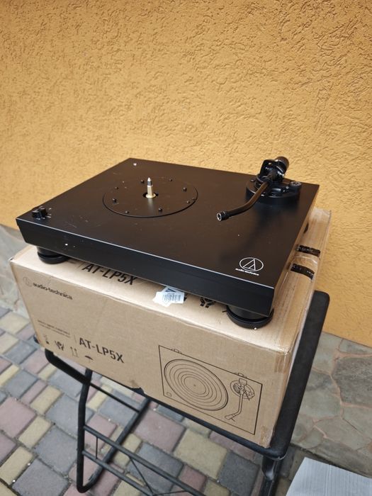 Audio-Technica AT-LP5X програвач вінілу