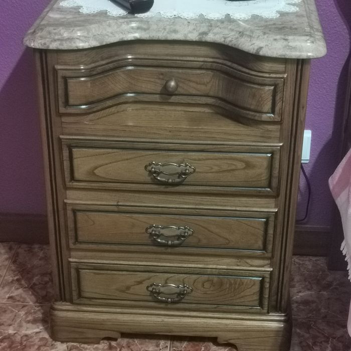 Cama de madeira maciça