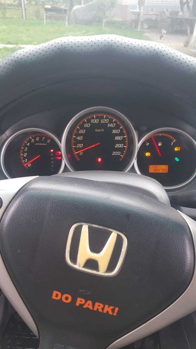 Продам авто HONDA JAZZ