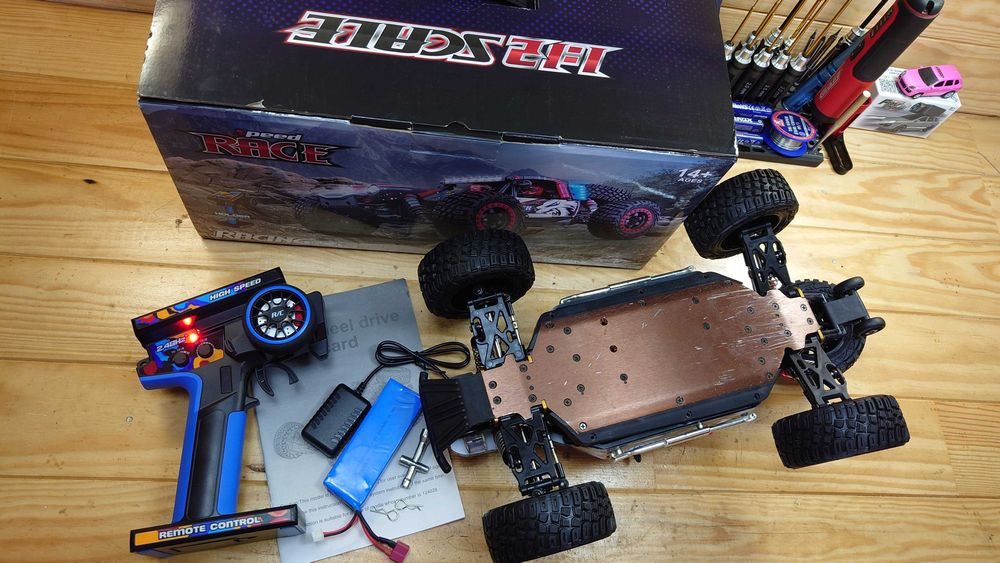 WLToys 124028 carro RC, Brushless