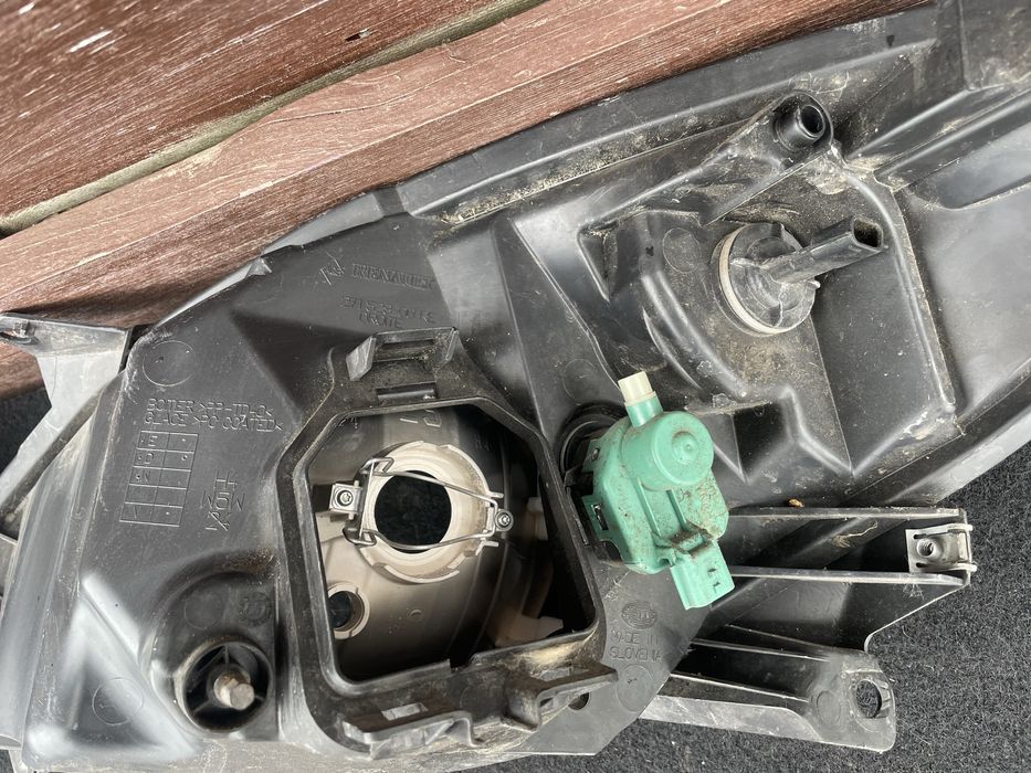 Фари, фара, ліхтарі передні Renault Twingo 2 Рено Твінго 2 рестайлінг