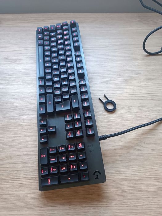Logitech G413 Carbon + G203 LIGHTSYNC