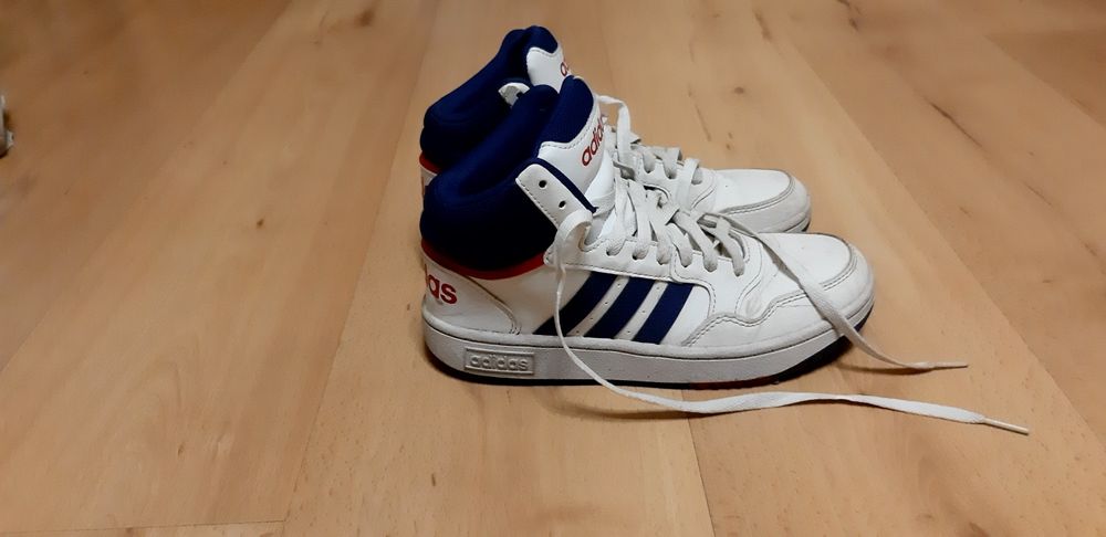 Buty Adidas wiosenne 36.5