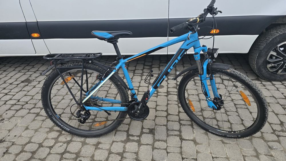 Продам велосипед cube