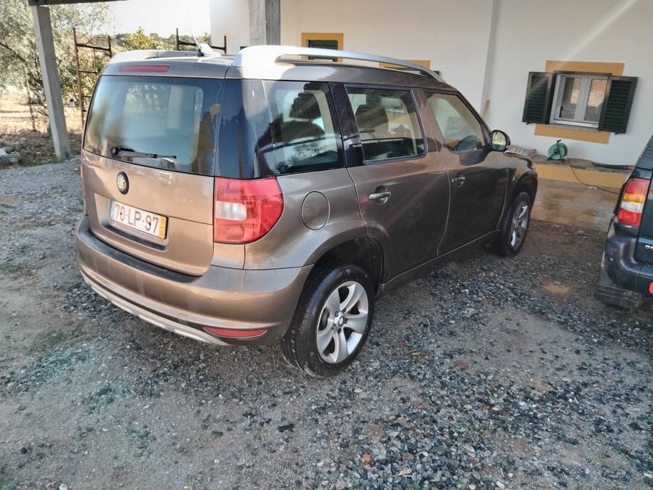 Skoda yeti 1.6 tdi — photo 2