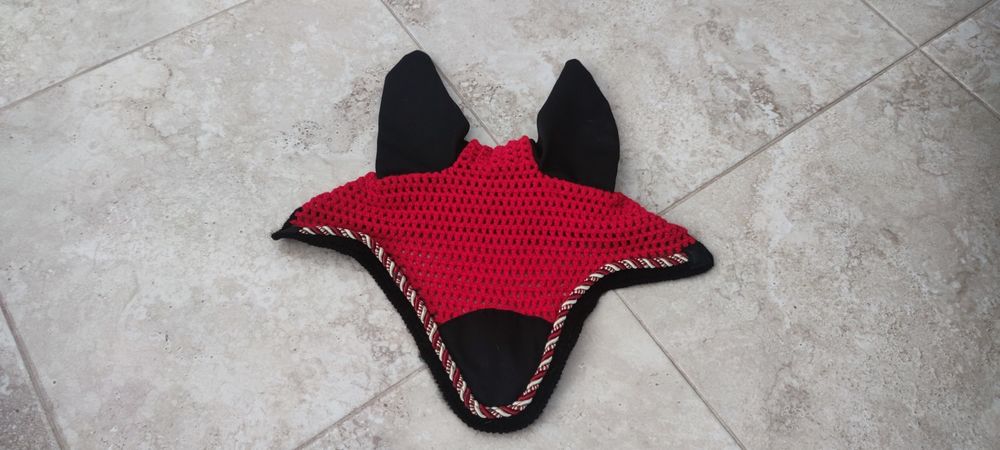 Комплект: Бинты, Ушки, Вальтрап.  Амуниция для лошади