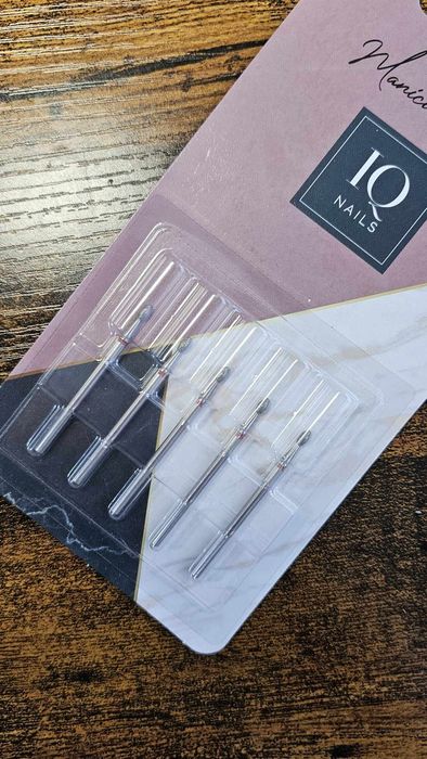 IQ Nails - Pakiet, zestaw oliwka czerwona. Frezy do skórek
