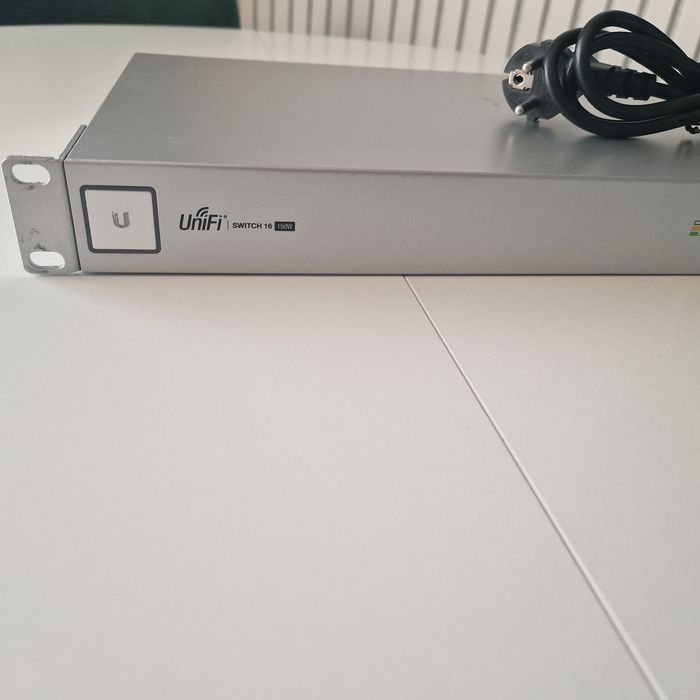 Switch Ubiquiti US 16 150W PoE