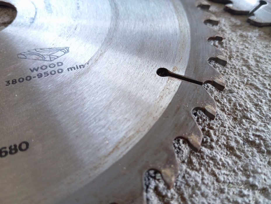 Tarcze do drewna GRAPHITE 216 mm 48 zębów