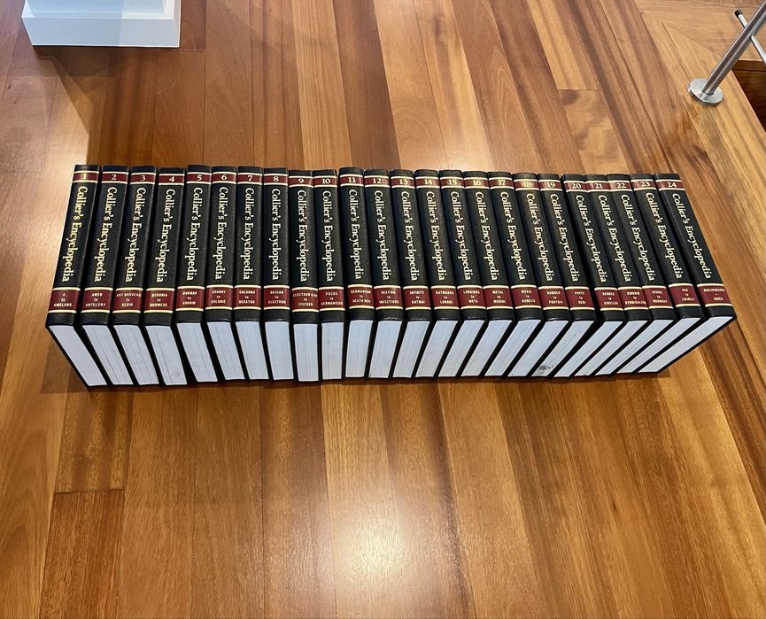 Coleçao completa Collier’s Encyclopedia