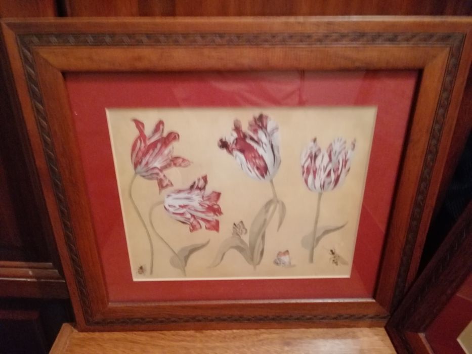 2 Molduras em madeira trabalhada