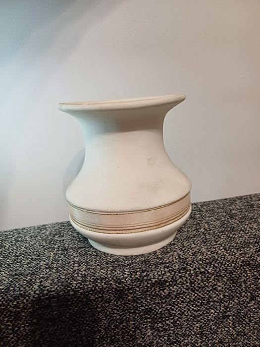 Wazon z epoki PRL staroć