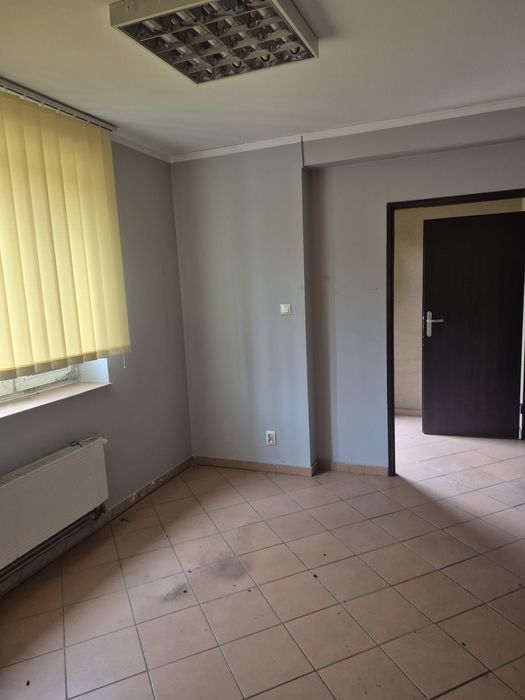 Wynajmę pomieszczenia biurowe 45m i plac 2000m
