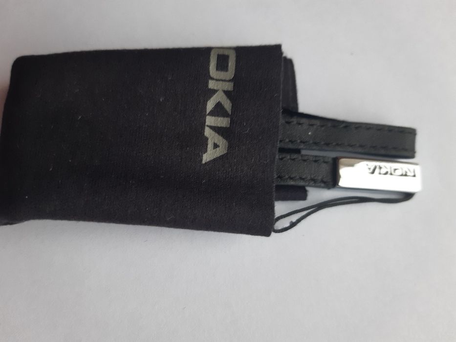 Nokia 8800 6700 8600 n95 шнурок на руку.