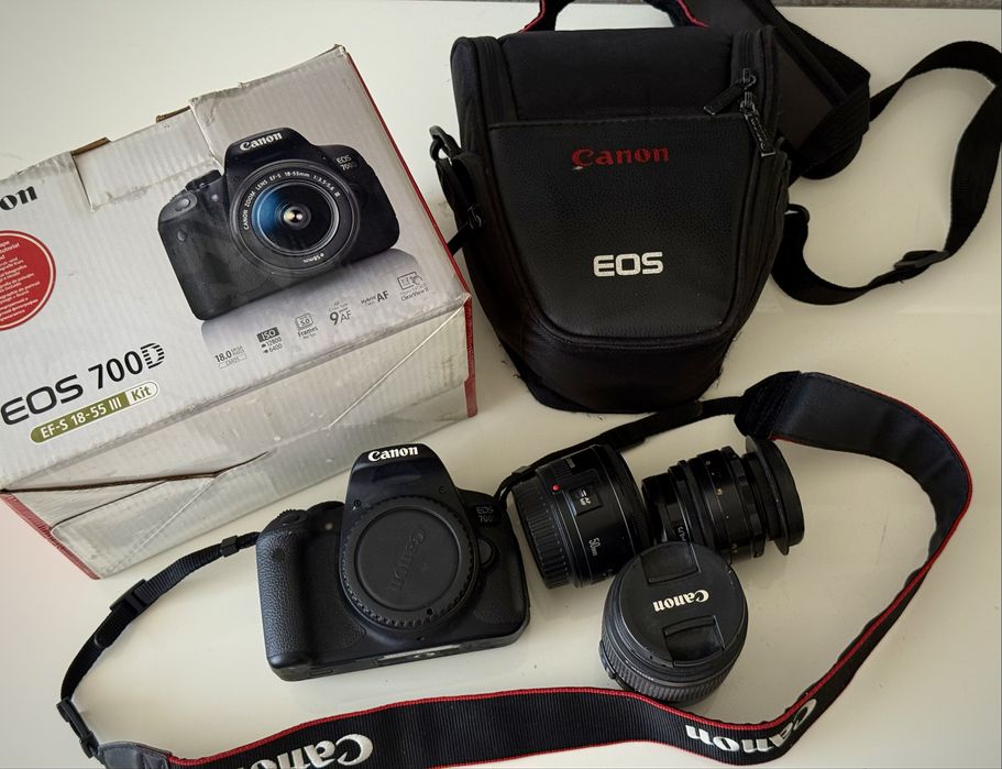 Canon 700d + 3 обʼєктиви