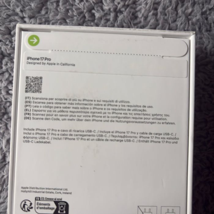 iPhone 17 Pro Deep Blue 256GB - 1349€ na apple store - Selado