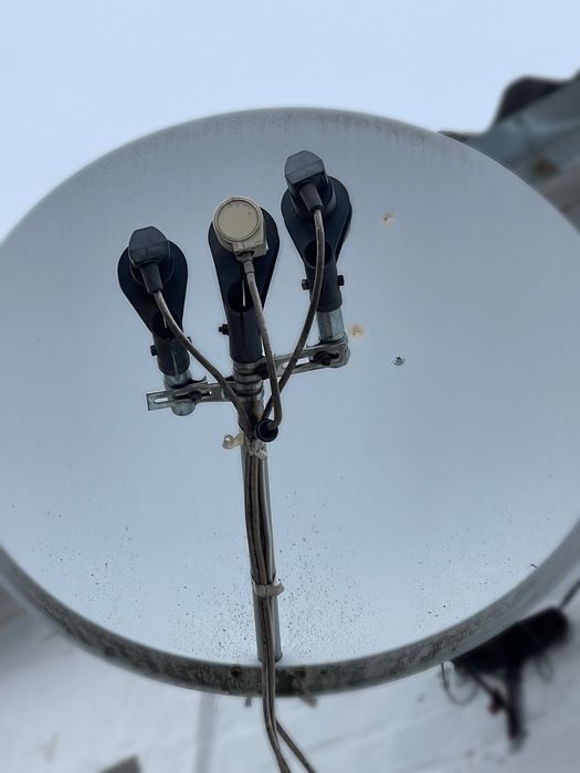 Супутникова антена