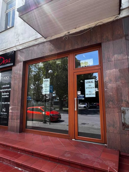 Lokal usługowo handlowy 70m2 do wynajęcia Dęblin
