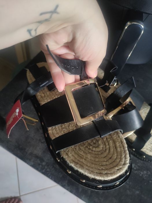 Buty, sandały czarne
