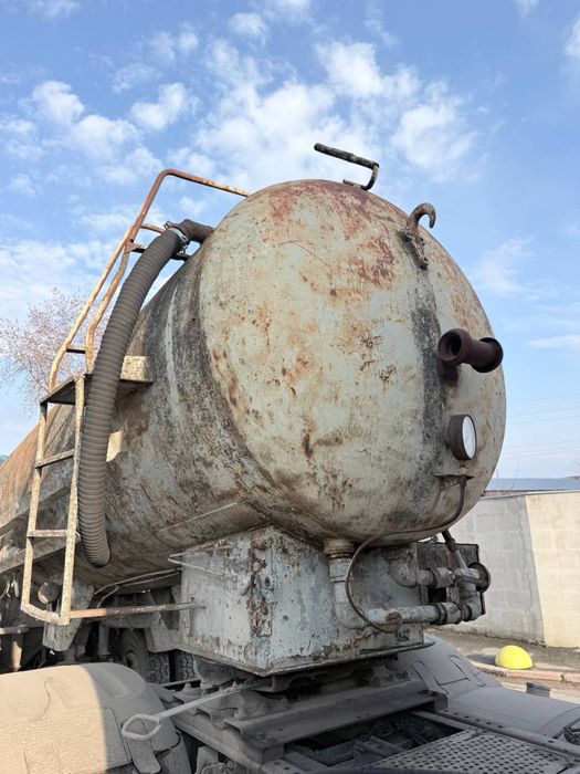 Продам цементавоз бочку тц 10
