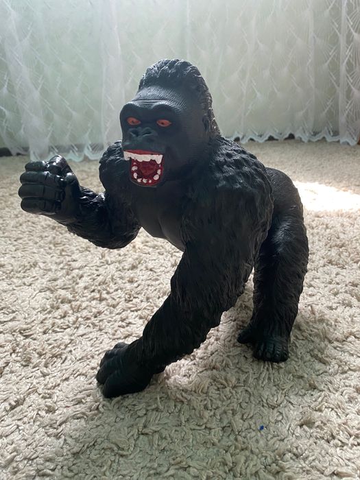 Велика іграшка Кінг Конг