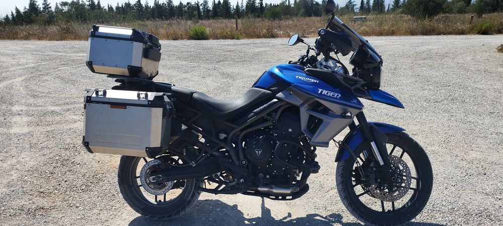 Triumph tiger 800 xrx