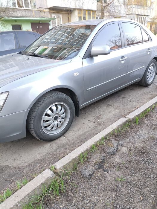 Продам Hyundai Sonata 2008 г.в. 2 л.бензин/газ.