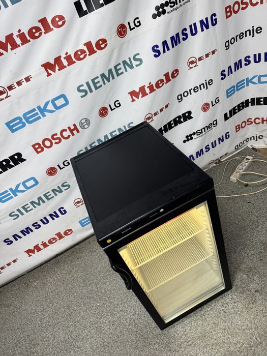 Vestfrost (CocaCola) холодильник вітрина для напоїв