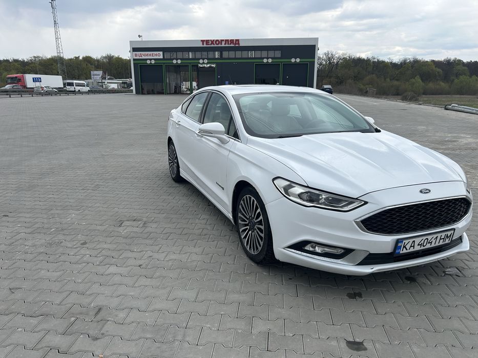 Ford Fusion Hybrid Titanium