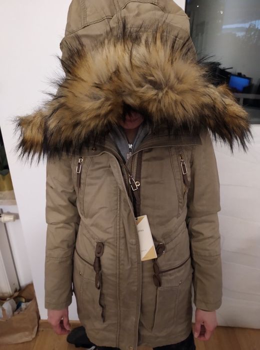 Kurtka bershka zimowa wiosenna futerka parka kaptur S jesienna kurtki