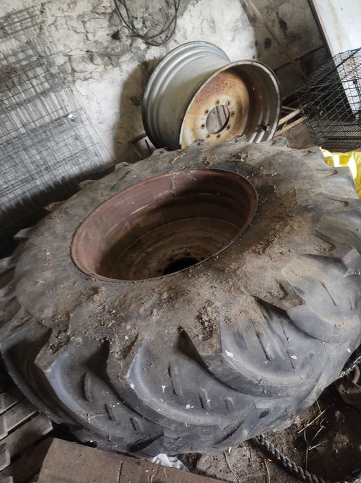 Koła  Felgi Case Fendt R34 R38 650/75/34 R34