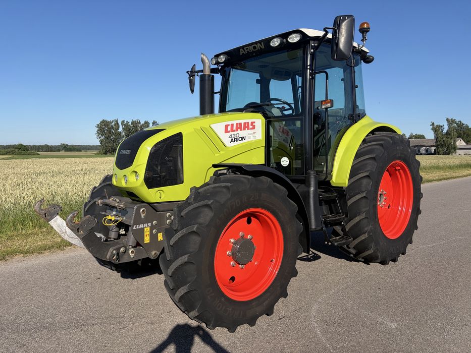 Claas Arion 430 z tuzem Arion 440, 420, 620