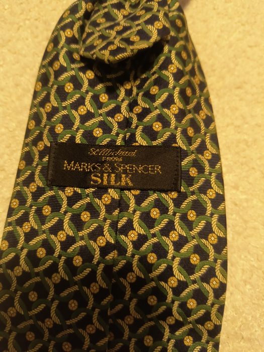 Jedwabny krawat. Marks & Spencer.