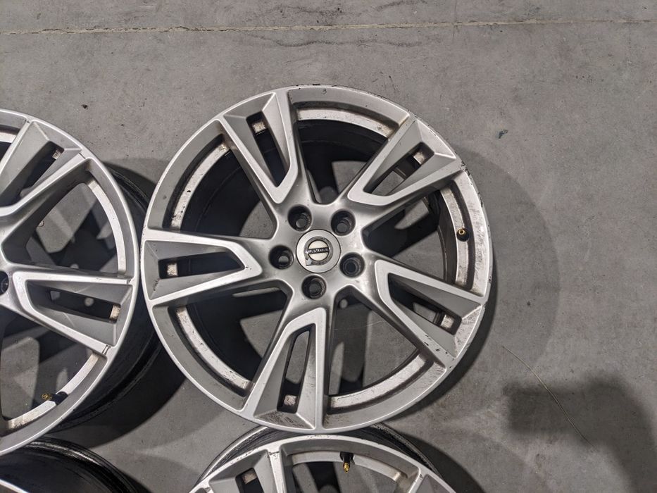 Oryginalne Alufelgi Volvo XC 7,5Jx18 ET50,5 Wysyłka Ford 5x108