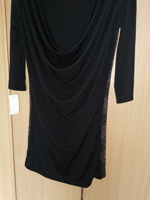 Sukienka czarna, nowa
