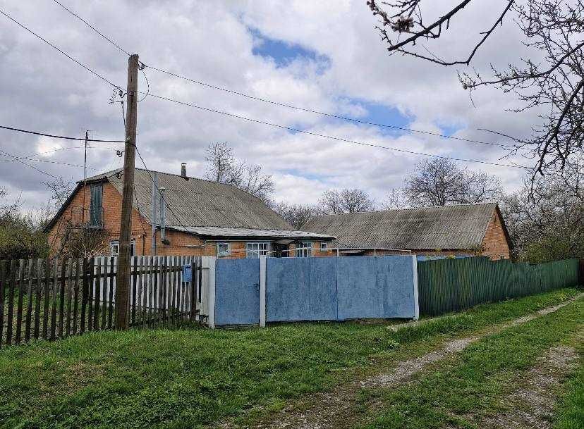 Добротний та просторий будинок в Опішні !!!